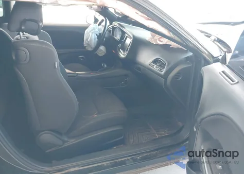 2016 Dodge Challenger R/T Shaker z USA, uszkodzony, nr VIN 2C3CDZBT6GH245926